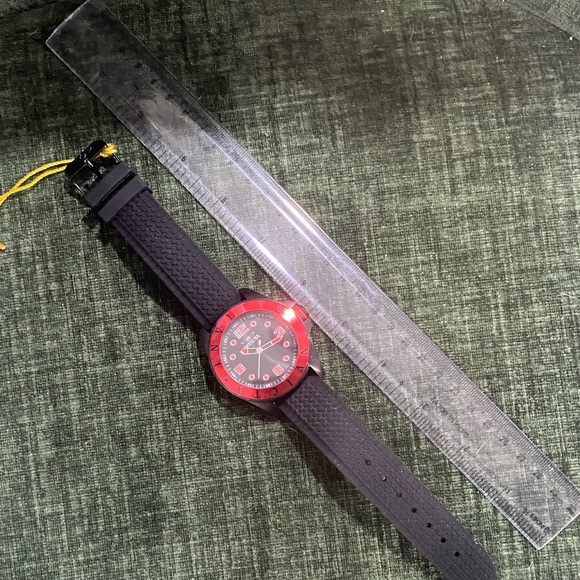 Invicta Men's Black and Red Prodiver Watch - Picture 4 of 4